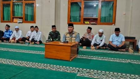Kedatangan Jamaah Haji KBIHU Al Mabrur Cilacap Disambut Khidmat