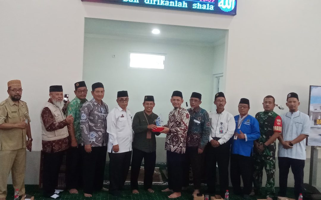SMK Muhammadiyah Majenang Terima Bantuan Masjid Jami Al Firdaus